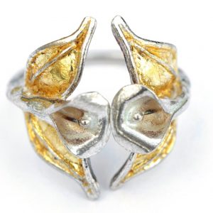 anillo hojas plata, anillo abierto plata, anillo flor grande, anillo flores oro, carlos tellechea, Anillo flores cala oro, anillo artesanal plata, joyería de autor