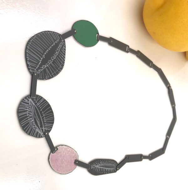 COLLARES ACERO ESMALTADO (VERDE ROSA) SILVIA WALZ