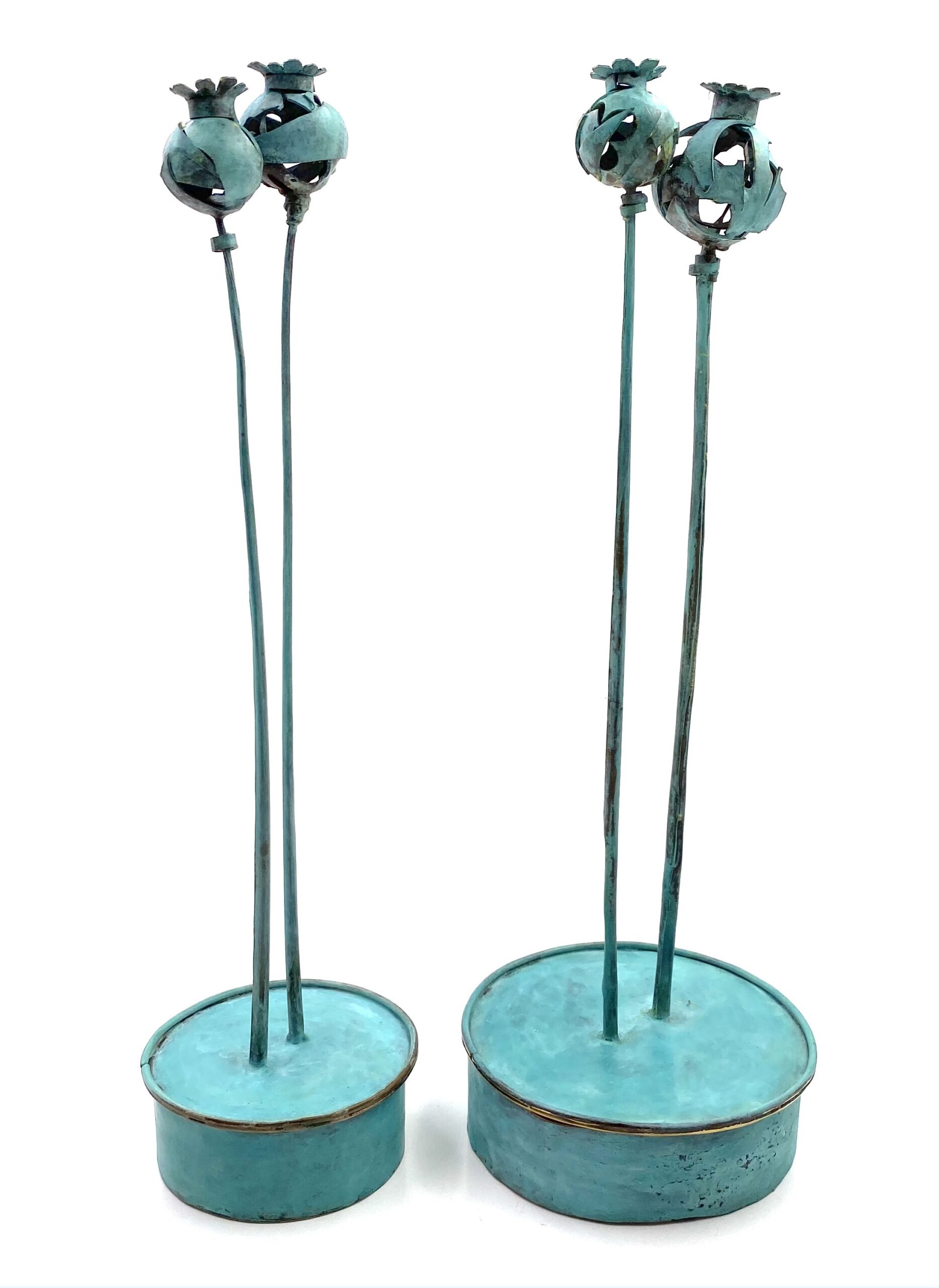 IMG_3798 caja de latón redonda, flores modernas, flores artificiales para decorar, figuras decorativas de diseño, salón moderno, escultura moderna, esculturas decorativas para el hogar, carlos tellechea, escultura con pátina, esculturas modernas para casa