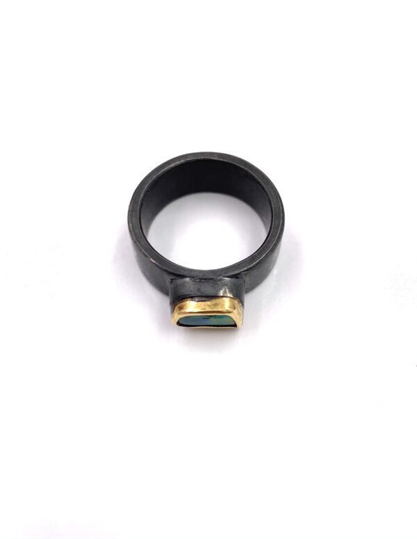 anillo hombre negro, joyería para hombre, anillo hombre plata, plata oxidada joyería, carlos tellechea, joyas artesanales españa