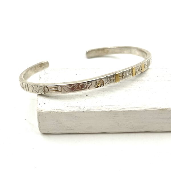Brazalete Cincelado Carlos Tellechea 1