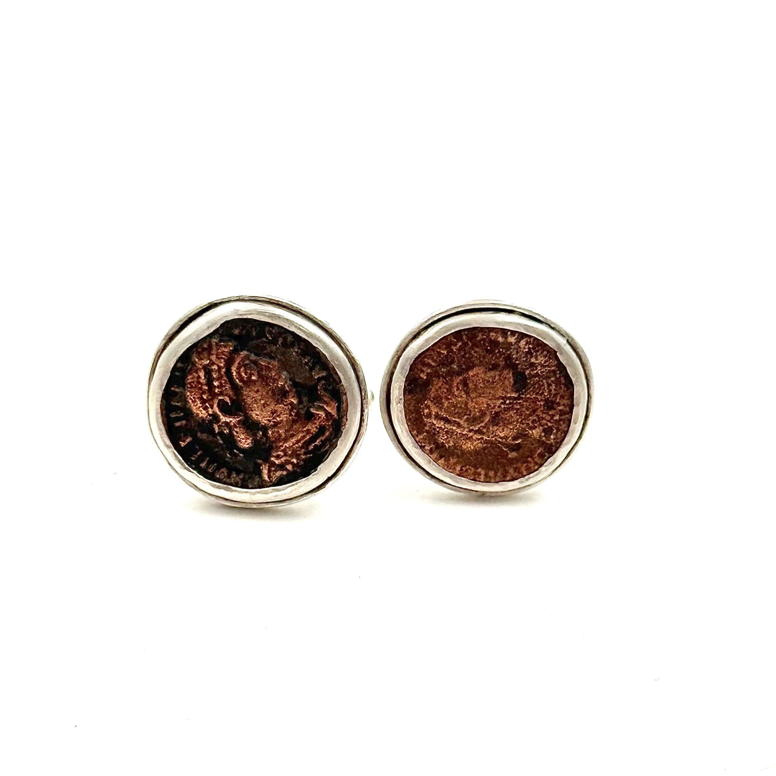 Silver cufflinks with two Roman coins - Image 2