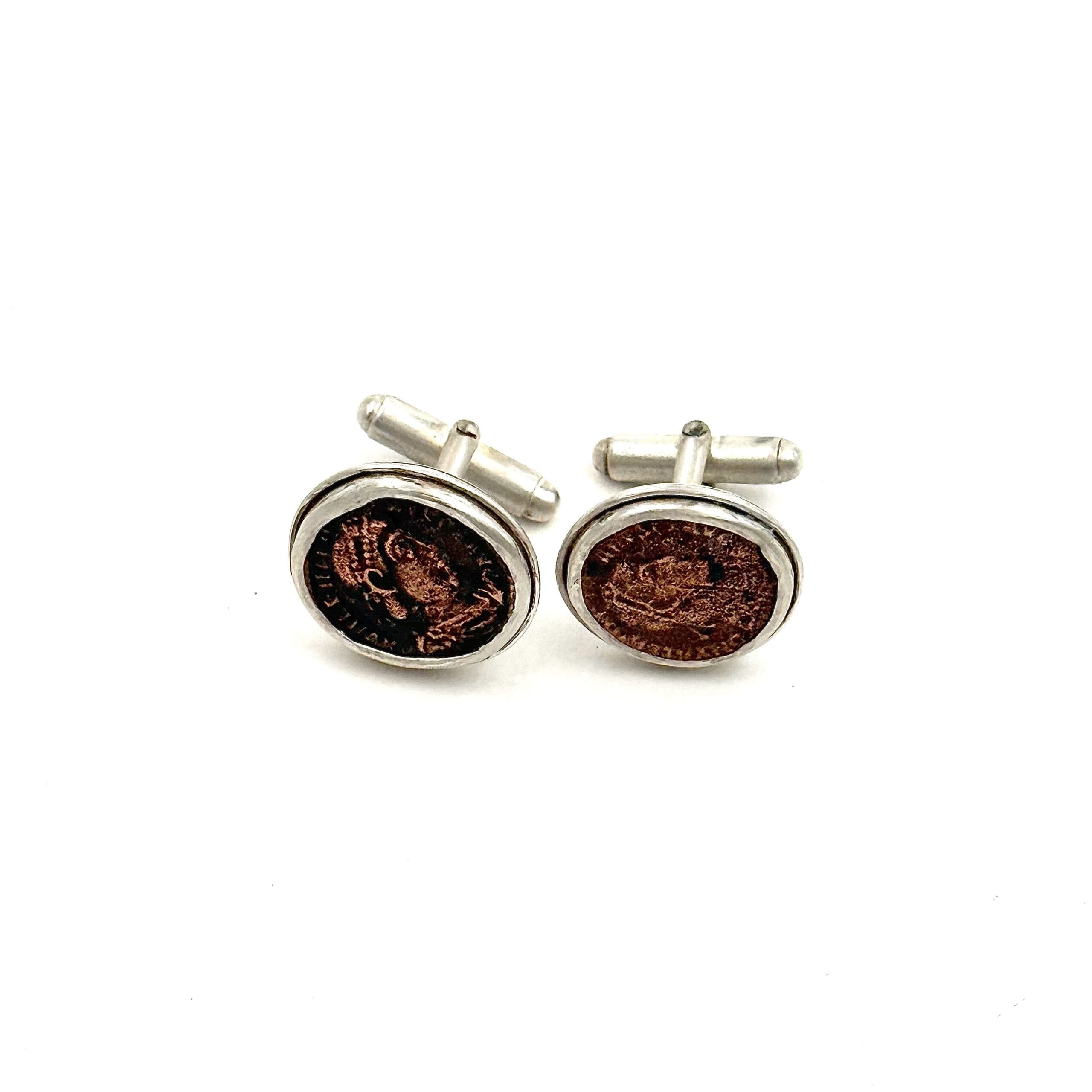 Silver cufflinks with two Roman coins - Image 7